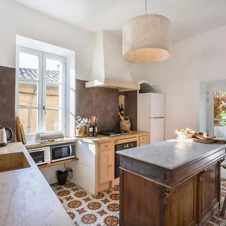 Sleeps 6 Pool Wifi Villa *