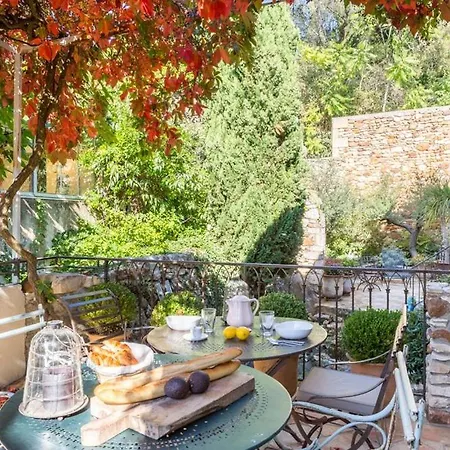 Sleeps 6 Pool Wifi